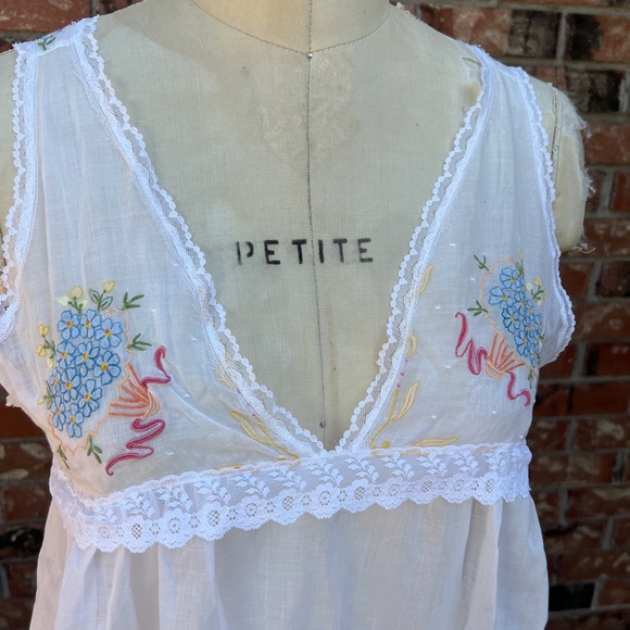 Vintage Bert Yelin for Neiman Marcus white cotton embroidered nightgown robe set - Picture 3 of 11